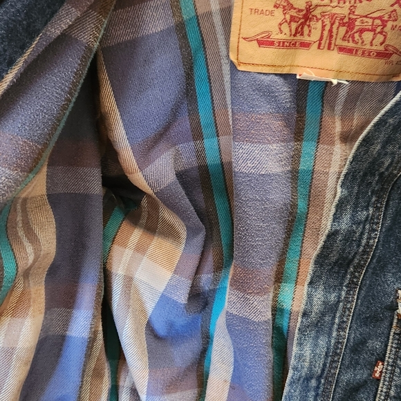 Vintage Levis Jacket - Picture 5 of 7